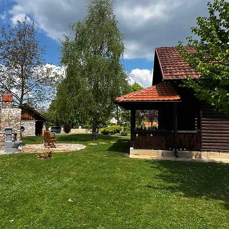 Brvnara Nenadic Holiday home *