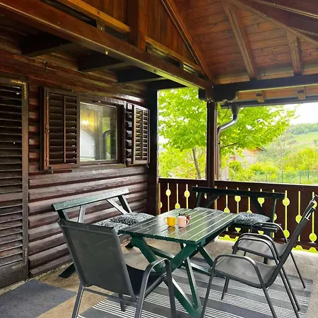 Brvnara Nenadic Casa de Férias *